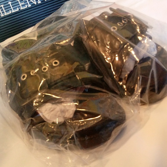 SOLD  Henry Ferrera Black Buckle Slide Sandals 6 - Picture 7 of 8